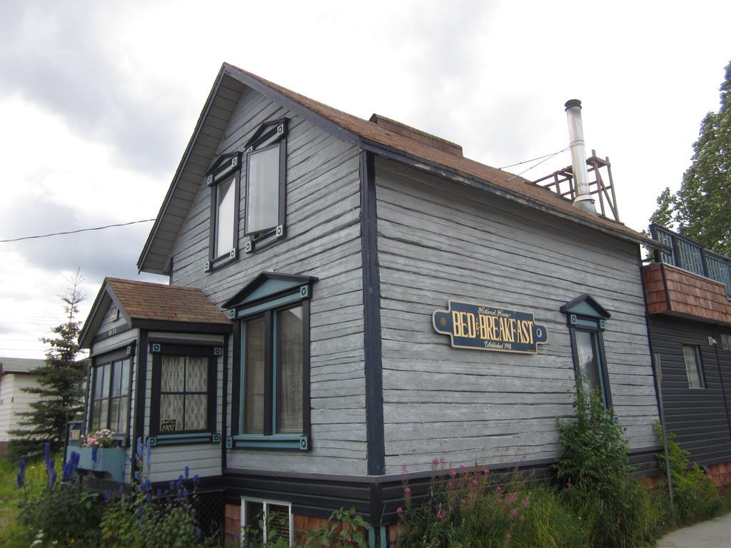 Historical Guest House Whitehorse Exterior foto