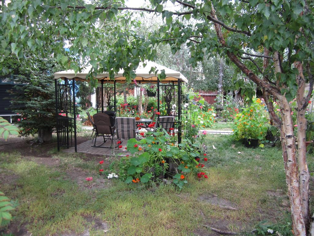 Historical Guest House Whitehorse Exterior foto